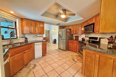 House in Kissimmee, Florida 4 bedrooms, 188.96 sq.m. № 1848485 - photo 17