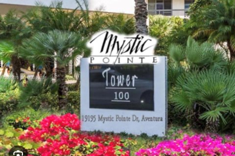 Copropriété à louer à Aventura, Floride: 2 chambres, 109.9 m2 № 2385285 - photo 14