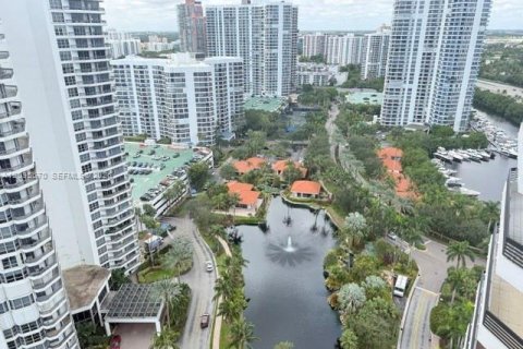 Condo à Aventura, Floride, 2 chambres  № 2385285
