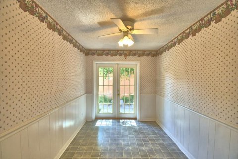 House in Winter Haven, Florida 3 bedrooms, 143.91 sq.m. № 2150725 - photo 23