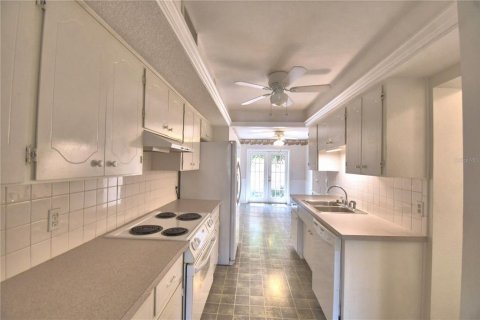 House in Winter Haven, Florida 3 bedrooms, 143.91 sq.m. № 2150725 - photo 20
