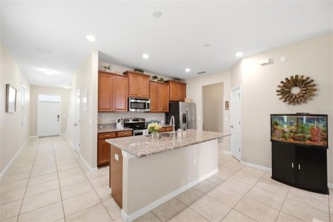 House in New Port Richey, Florida 3 bedrooms, 182.09 sq.m. № 2217010 - photo 19
