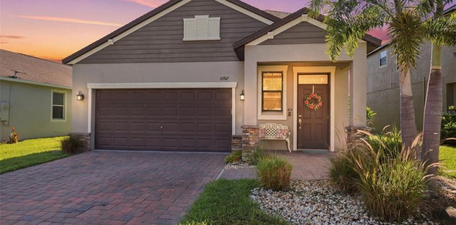 House in New Port Richey, Florida 3 bedrooms, 182.09 sq.m. № 2217010