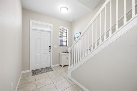 House in New Port Richey, Florida 3 bedrooms, 182.09 sq.m. № 2217010 - photo 20