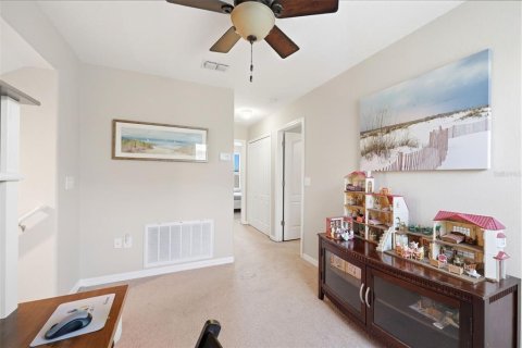 House in New Port Richey, Florida 3 bedrooms, 182.09 sq.m. № 2217010 - photo 26