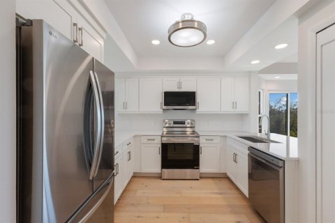 Condo in Placida, Florida, 2 bedrooms  № 1553450 - photo 5