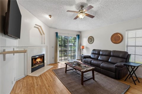 Casa en venta en Jacksonville, Florida, 4 dormitorios, 164.25 m2 № 2261210 - foto 17