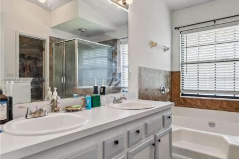 Casa en venta en Jacksonville, Florida, 4 dormitorios, 164.25 m2 № 2261210 - foto 28