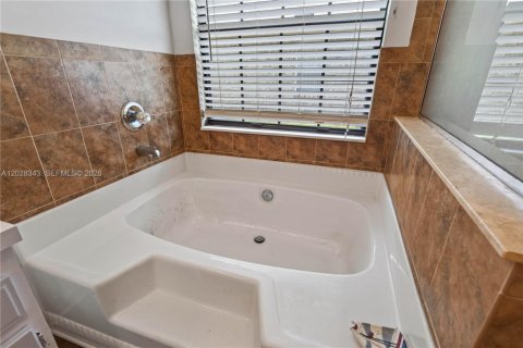 Casa en venta en Jacksonville, Florida, 4 dormitorios, 164.25 m2 № 2261210 - foto 30
