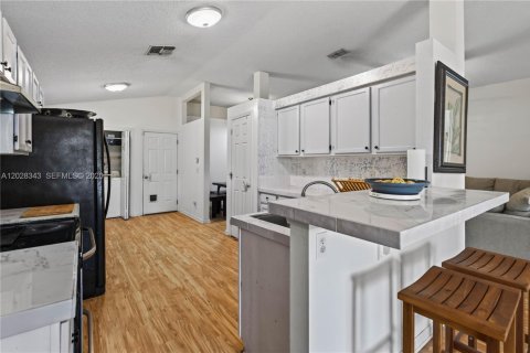 Casa en venta en Jacksonville, Florida, 4 dormitorios, 164.25 m2 № 2261210 - foto 7