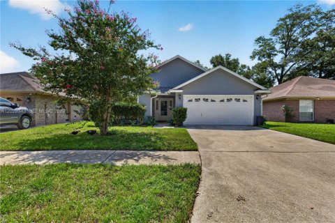 Casa en Jacksonville, Florida 4 dormitorios, 164.25 m2 № 2261210