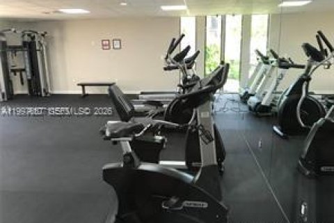 Copropriété à louer à Miami, Floride: 1 chambre, 65.5 m2 № 2059381 - photo 16