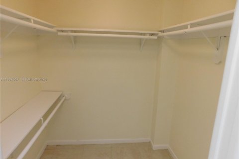 Copropriété à louer à Miami, Floride: 1 chambre, 65.5 m2 № 2059381 - photo 13