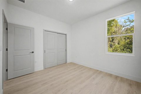 House in Deltona, Florida 4 bedrooms, 168.99 sq.m. № 2128580 - photo 26