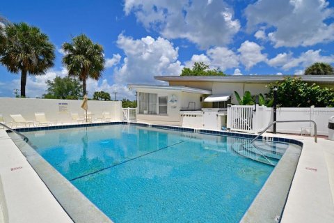 Condominio en venta en Sarasota, Florida, 4 habitaciones, 27.31 m2 № 2134046 - foto 13