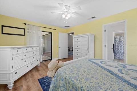 Villa ou maison à vendre à Sarasota, Floride: 2 chambres, 124.49 m2 № 1589659 - photo 15
