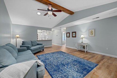Villa ou maison à vendre à Sarasota, Floride: 2 chambres, 124.49 m2 № 1589659 - photo 11