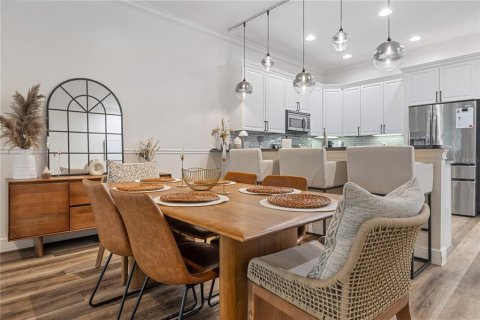 Adosado en alquiler en Tampa, Florida, 3 dormitorios, 219.06 m2 № 1916789 - foto 5