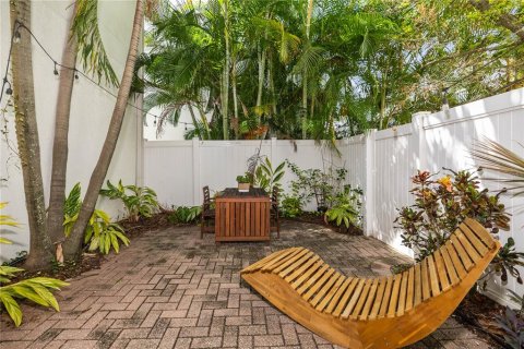 Adosado en alquiler en Tampa, Florida, 3 dormitorios, 219.06 m2 № 1916789 - foto 28