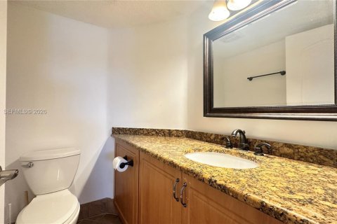 House in Davie, Florida 4 bedrooms, 176.05 sq.m. № 2064206 - photo 14