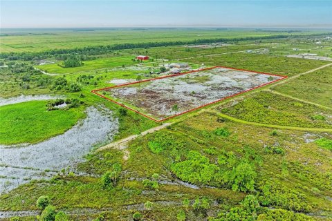 Terreno en venta en Punta Gorda, Florida № 1837969 - foto 1