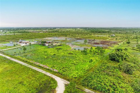 Terreno en venta en Punta Gorda, Florida № 1837969 - foto 8