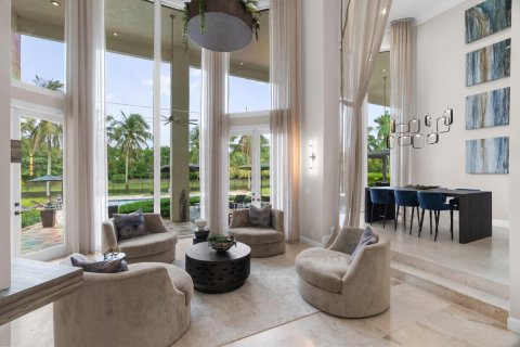 House in Weston, Florida 6 bedrooms, 520.9 sq.m. № 2087990 - photo 9