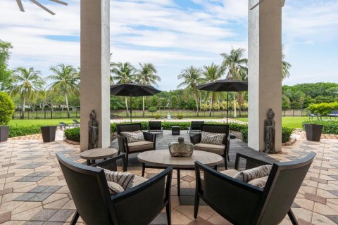 House in Weston, Florida 6 bedrooms, 520.9 sq.m. № 2087990 - photo 22