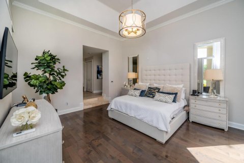 House in Weston, Florida 6 bedrooms, 520.9 sq.m. № 2087990 - photo 26