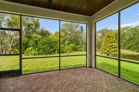 Villa ou maison à vendre à Tampa, Floride: 4 chambres, 230.12 m2 № 2200248 - photo 28