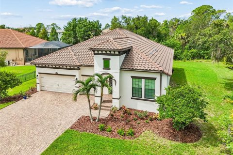 Villa ou maison à vendre à Tampa, Floride: 4 chambres, 230.12 m2 № 2200248 - photo 3