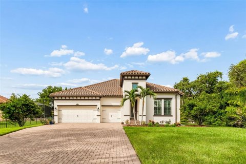 Villa ou maison à vendre à Tampa, Floride: 4 chambres, 230.12 m2 № 2200248 - photo 5