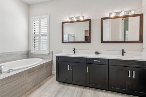 Villa ou maison à vendre à Tampa, Floride: 4 chambres, 230.12 m2 № 2200248 - photo 22