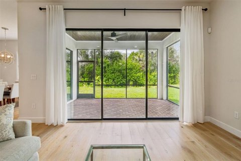 Villa ou maison à vendre à Tampa, Floride: 4 chambres, 230.12 m2 № 2200248 - photo 12