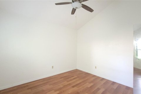 Adosado en alquiler en Gainesville, Florida, 2 dormitorios, 109.07 m2 № 1907239 - foto 9