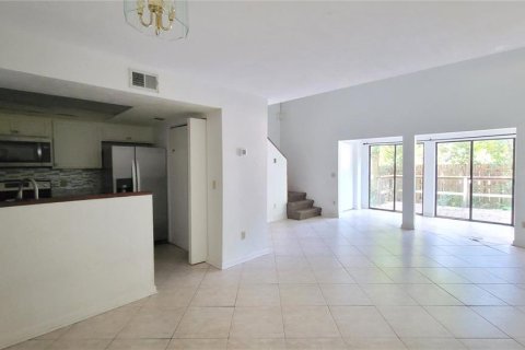 Adosado en alquiler en Gainesville, Florida, 2 dormitorios, 109.07 m2 № 1907239 - foto 6