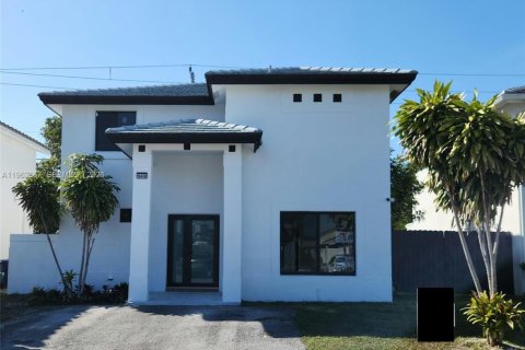 Villa ou maison à vendre à Miami Gardens, Floride: 3 chambres, 144.56 m2 № 2025629 - photo 1