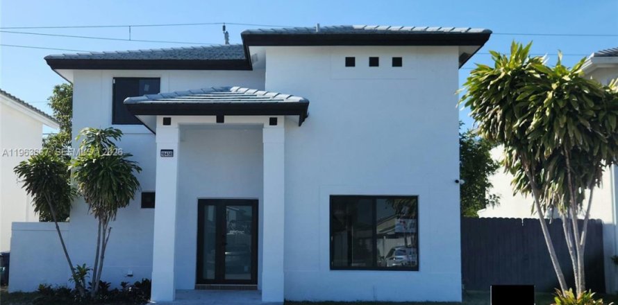 Villa ou maison à Miami Gardens, Floride 3 chambres, 144.56 m2 № 2025629