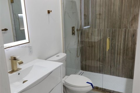 Villa ou maison à vendre à Miami Gardens, Floride: 3 chambres, 144.56 m2 № 2025629 - photo 28