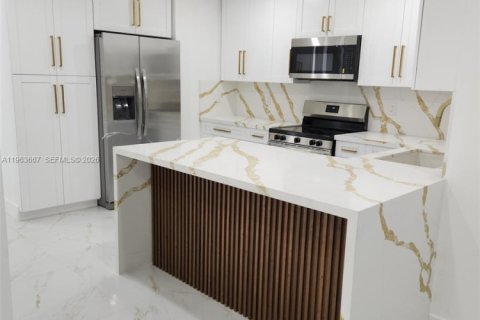 Villa ou maison à vendre à Miami Gardens, Floride: 3 chambres, 144.56 m2 № 2025629 - photo 18