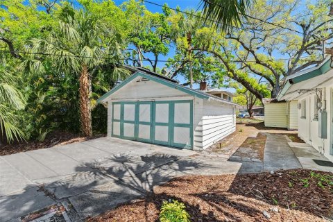 House in Dunedin, Florida 2 bedrooms, 100.52 sq.m. № 2167317 - photo 17