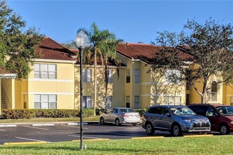 Copropriété à louer à Sunrise, Floride: 1 chambre, 69.03 m2 № 1882214 - photo 1