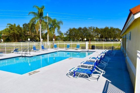 Copropriété à louer à Sunrise, Floride: 1 chambre, 69.03 m2 № 1882214 - photo 2