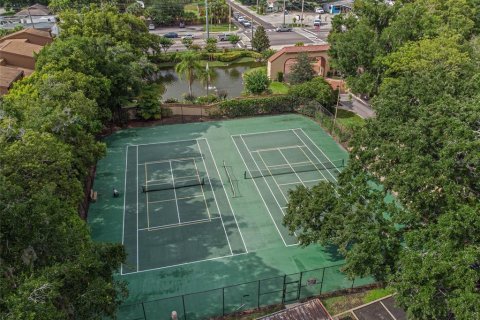 Copropriété à vendre à Orlando, Floride: 2 chambres, 128.21 m2 № 2398665 - photo 27