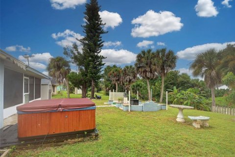 Casa en venta en Port Charlotte, Florida, 3 dormitorios, 175.49 m2 № 2424286 - foto 9
