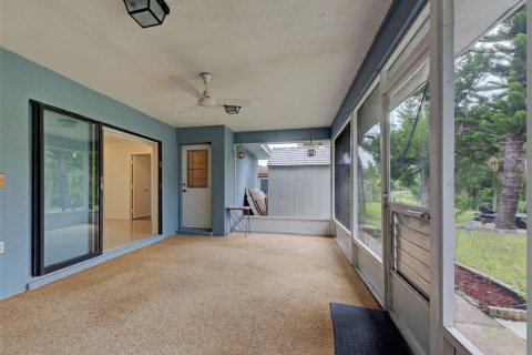 Casa en venta en Port Charlotte, Florida, 3 dormitorios, 175.49 m2 № 2424286 - foto 28
