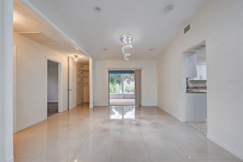 Casa en venta en Port Charlotte, Florida, 3 dormitorios, 175.49 m2 № 2424286 - foto 23