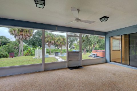 Casa en venta en Port Charlotte, Florida, 3 dormitorios, 175.49 m2 № 2424286 - foto 26