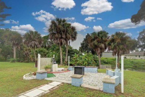 Casa en venta en Port Charlotte, Florida, 3 dormitorios, 175.49 m2 № 2424286 - foto 12