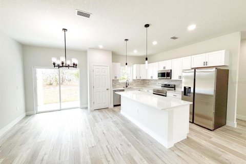 House in Ocklawaha, Florida 3 bedrooms, 128.02 sq.m. № 1560612 - photo 6